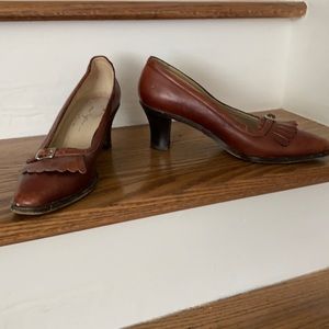 Size 8 leather (made in Italy) Joan Helpern shoes.